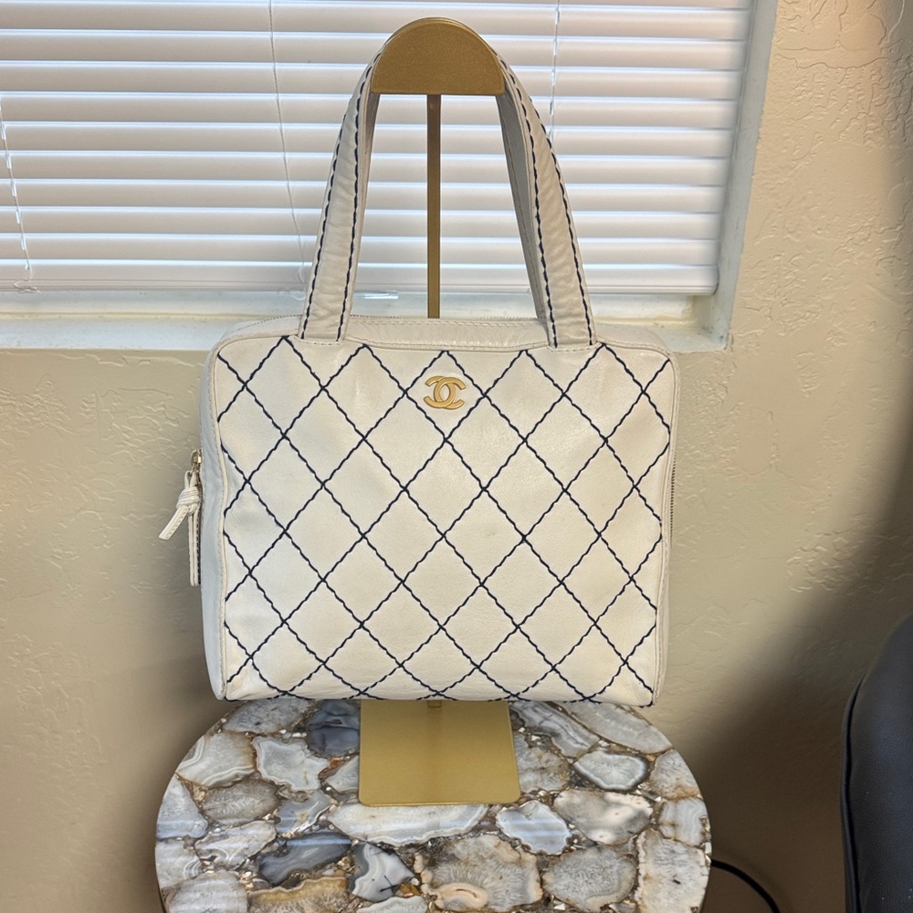 CHANEL CC Logo Wild Stitch Shoulder Hand Tote Bag Leather White Vintage